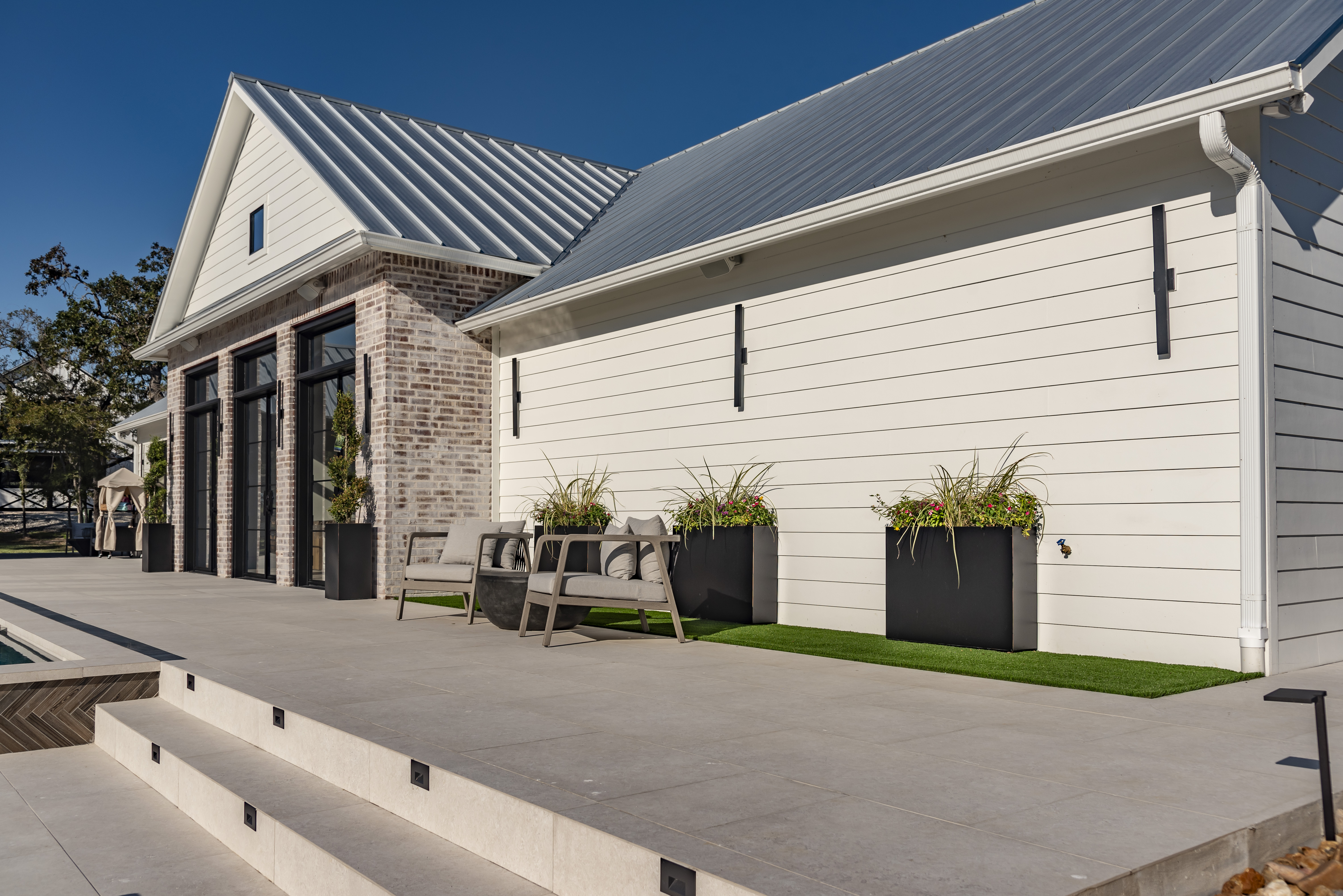 Custom Concrete Pools